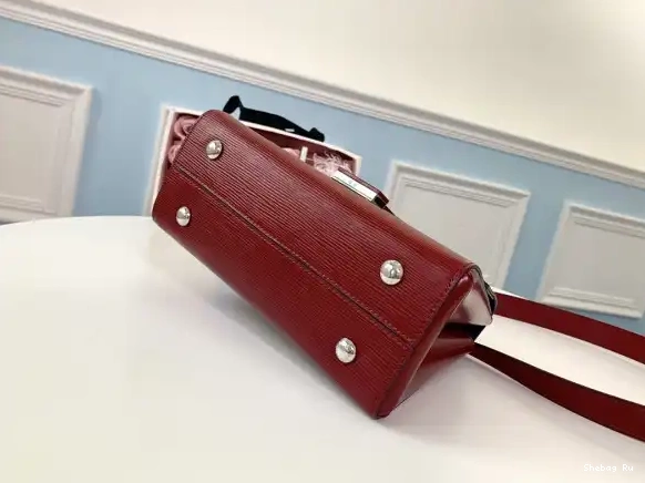 GRENELLE LOUIS VUITTON PM 0620